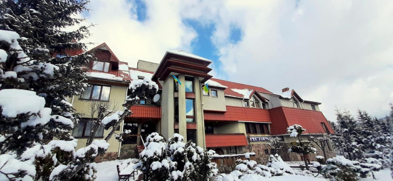 Hotel Perlyna Karpat Slawske Exterior foto